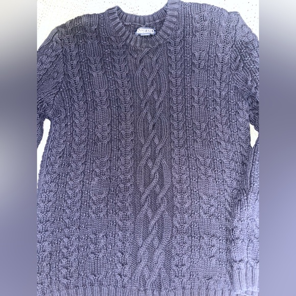 Lands end navy sweater . - Picture 6 of 8